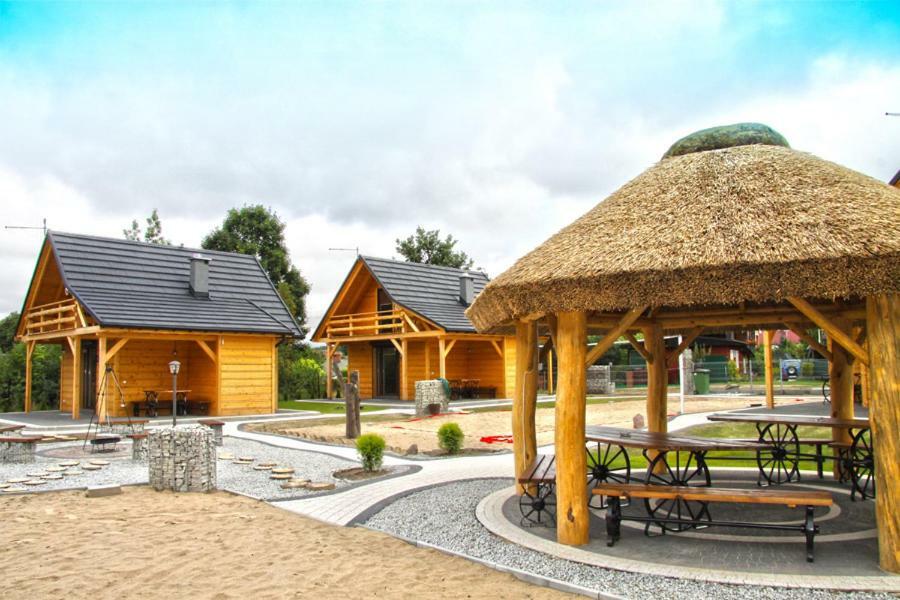 Bacowki Nad Jeziorem Goszcza Lubrza  Exterior photo